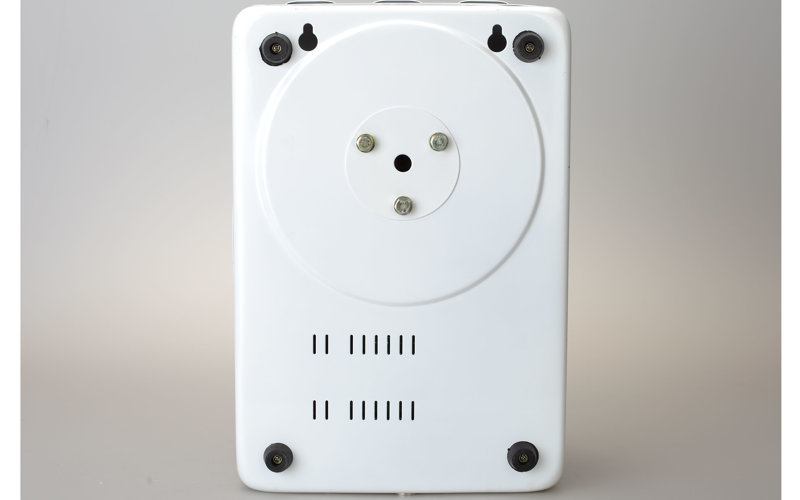 220V家用穩(wěn)壓器背面圖 220V家用穩(wěn)壓器背面圖