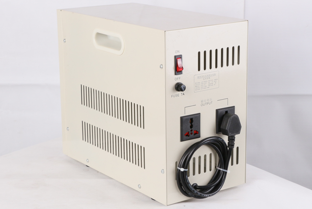 JJW-3000VA精密凈化交流穩(wěn)壓電源(智能凈化穩(wěn)壓器)背面圖